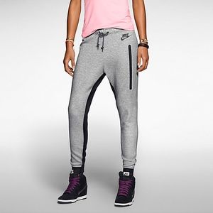 Nike sportswear tech fleece pants womens small s